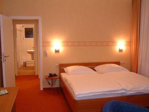 Altes Doktorhaus - Hotel Garni Willingen (Upland) Exterior foto